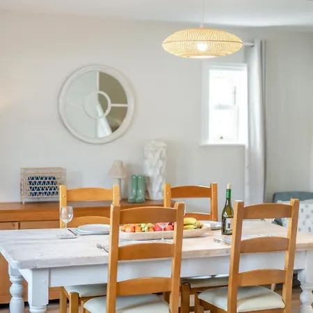 2 Bed In Oc-t36047